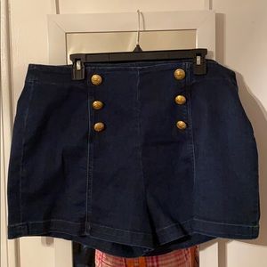F21 Plus Size Sailor Shorts